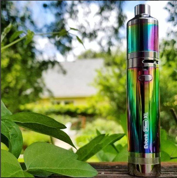 Yocan Evolve Plus XL Vaporizer Kit 1400 mAh / Luminous Okotoks Vape SuperStore Okotoks Alberta